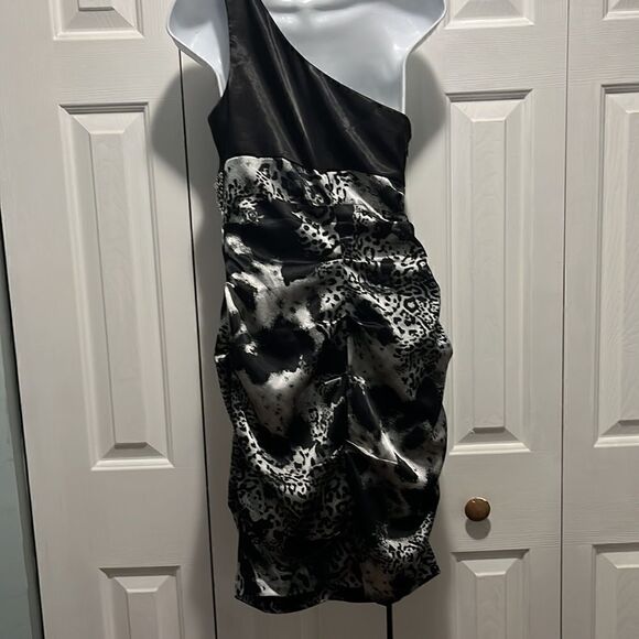 Jump Apparel One Shoulder Bedazzled Scrunch Dress - Picture 4 of 8